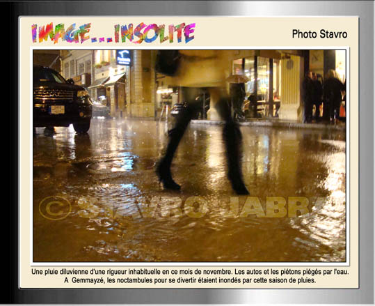 photo stavro - Une pluie diluvienne d'une rigueur inhabituelle en ce mois de novembre  Beyrouth. A Gemmayz, les noctambules taient inonds par la pluie.